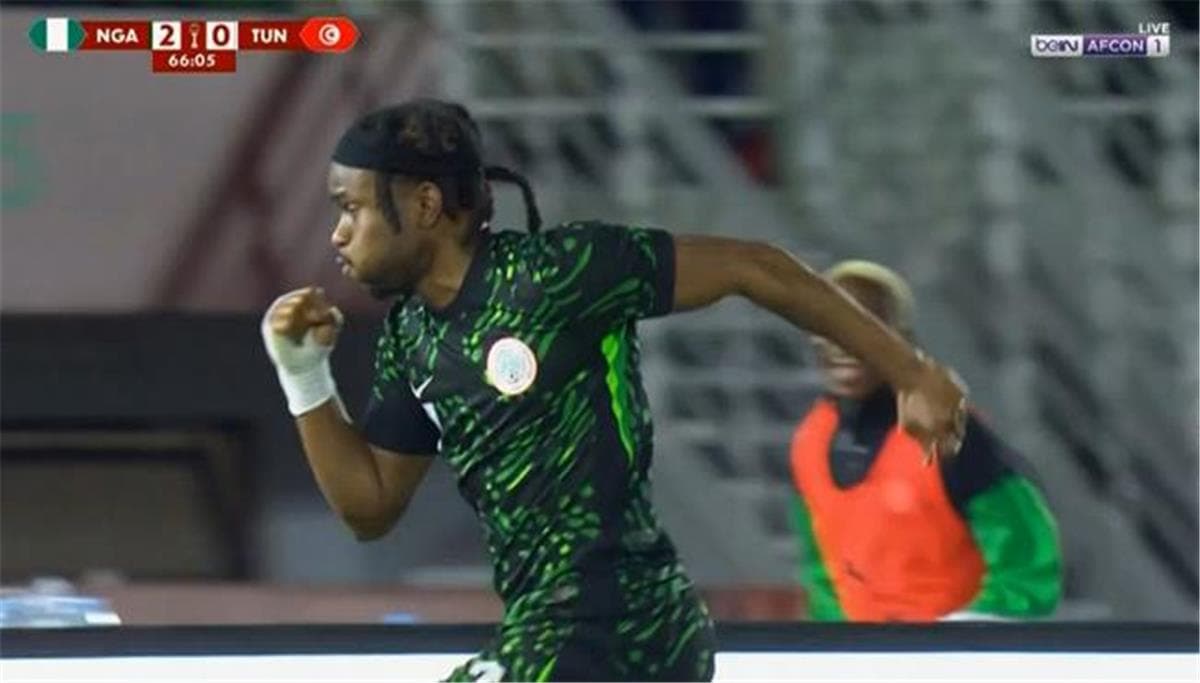 فيديو | لوكمان يسجل هدف نيجيريا الثالث أمام تونس في كأس أمم إفريقيا